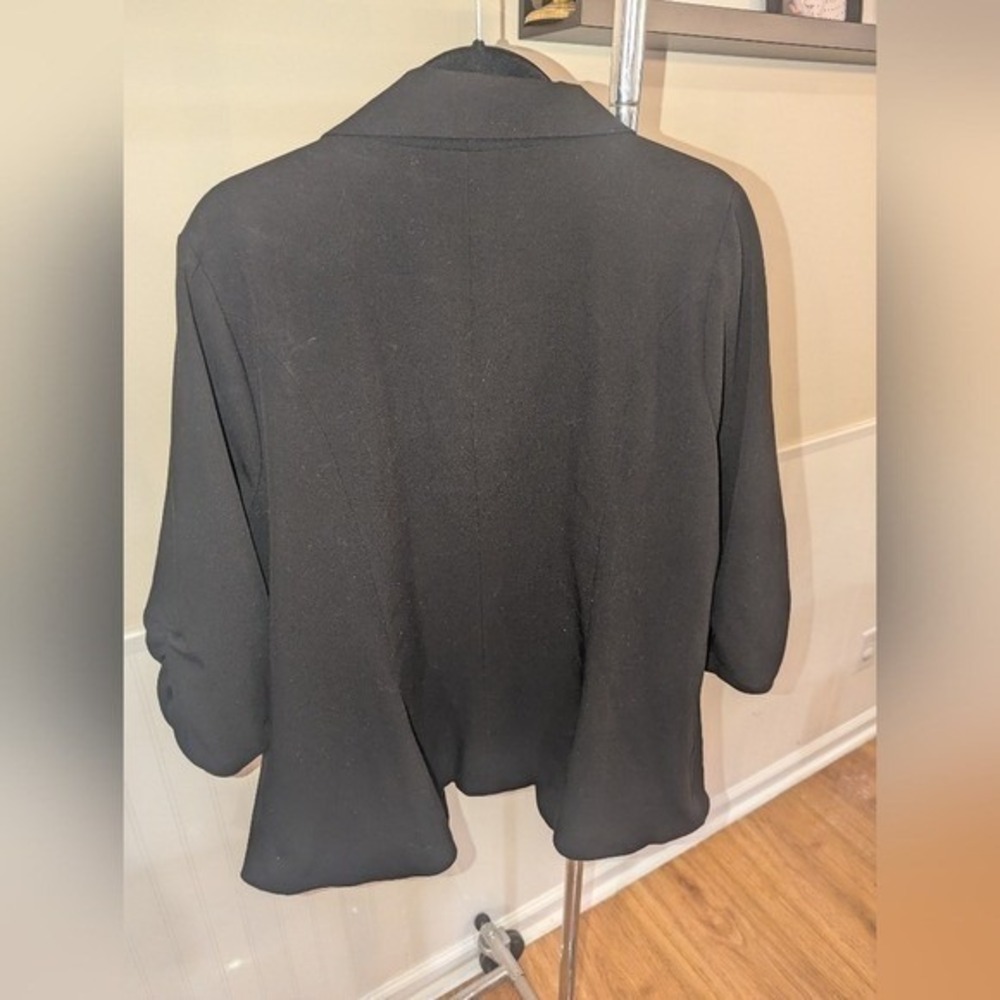 Torrid Black Ruched 3/4 Sleeve Single Button Blazer Size 3 T11079 - Picture 4 of 4